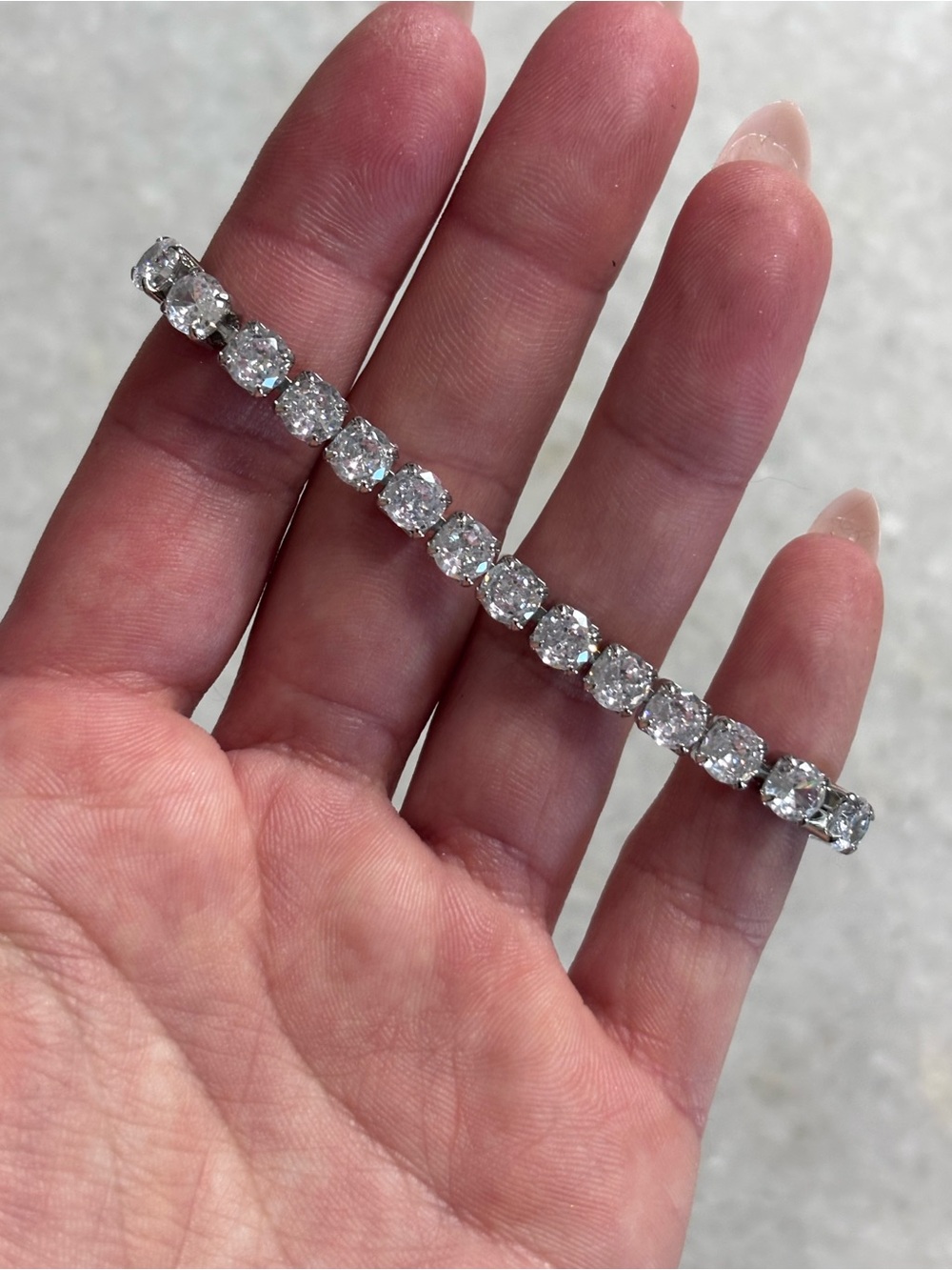 Sparkling CZ Tennis Bracelet Silver Tone Rhinestone Crystal Link Tennis Bracelet